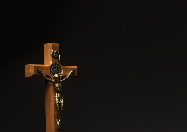 Hidup Dalam Perdamaian Dengan Semua Orang | Roma 12:9-21 | Pdt. Kristian Kasenda, S.Th
