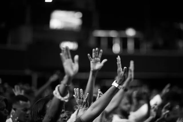 JANGAN TAKUT, BERSORAK-SORAILAH!HIDUP YANG BENAR! | ZEFANYA 3 : 14 – 16