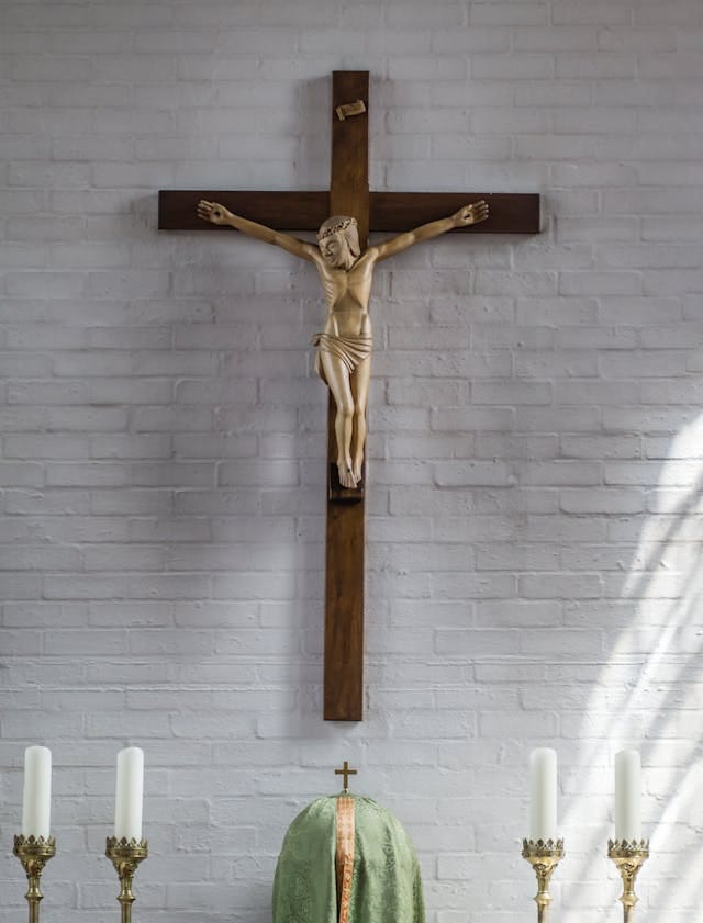 MENGASIHI TUHAN DAN MENGASIHI SESAMA | MATIUS 25 : 37-40