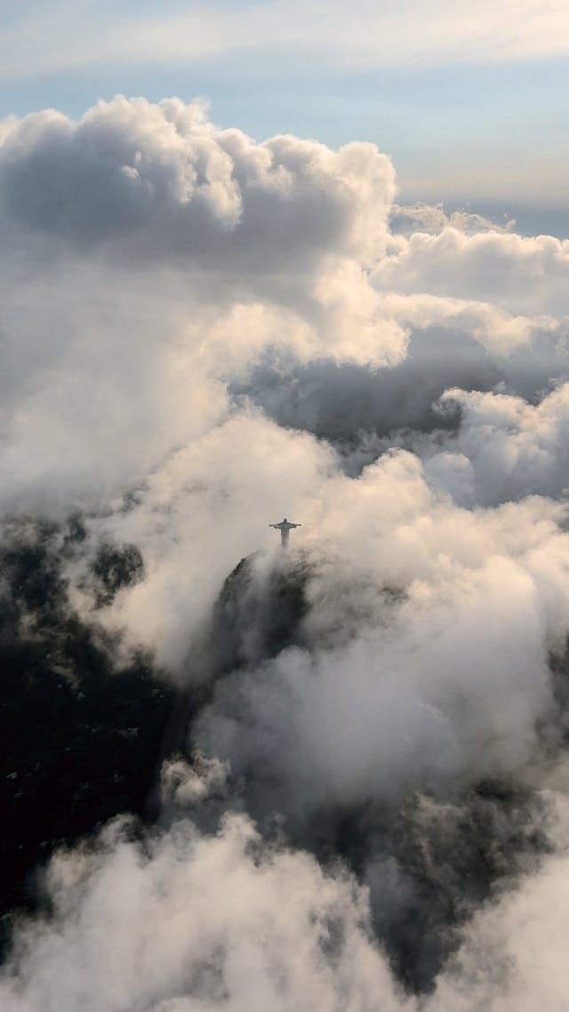 BERKAT DAN KEINDAHAN DI BAWAH PEMERINTAHAN SANG RAJA | ZAKHARIA 9:16 – 17