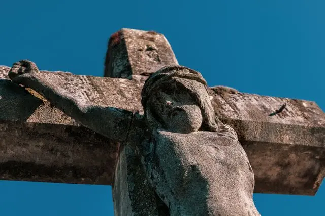 YESUS ADALAH SATU-SATUNYA PINTU KESELAMATAN | YOHANES 10:6-10